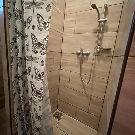 Smeraldo Fsz 公寓 *